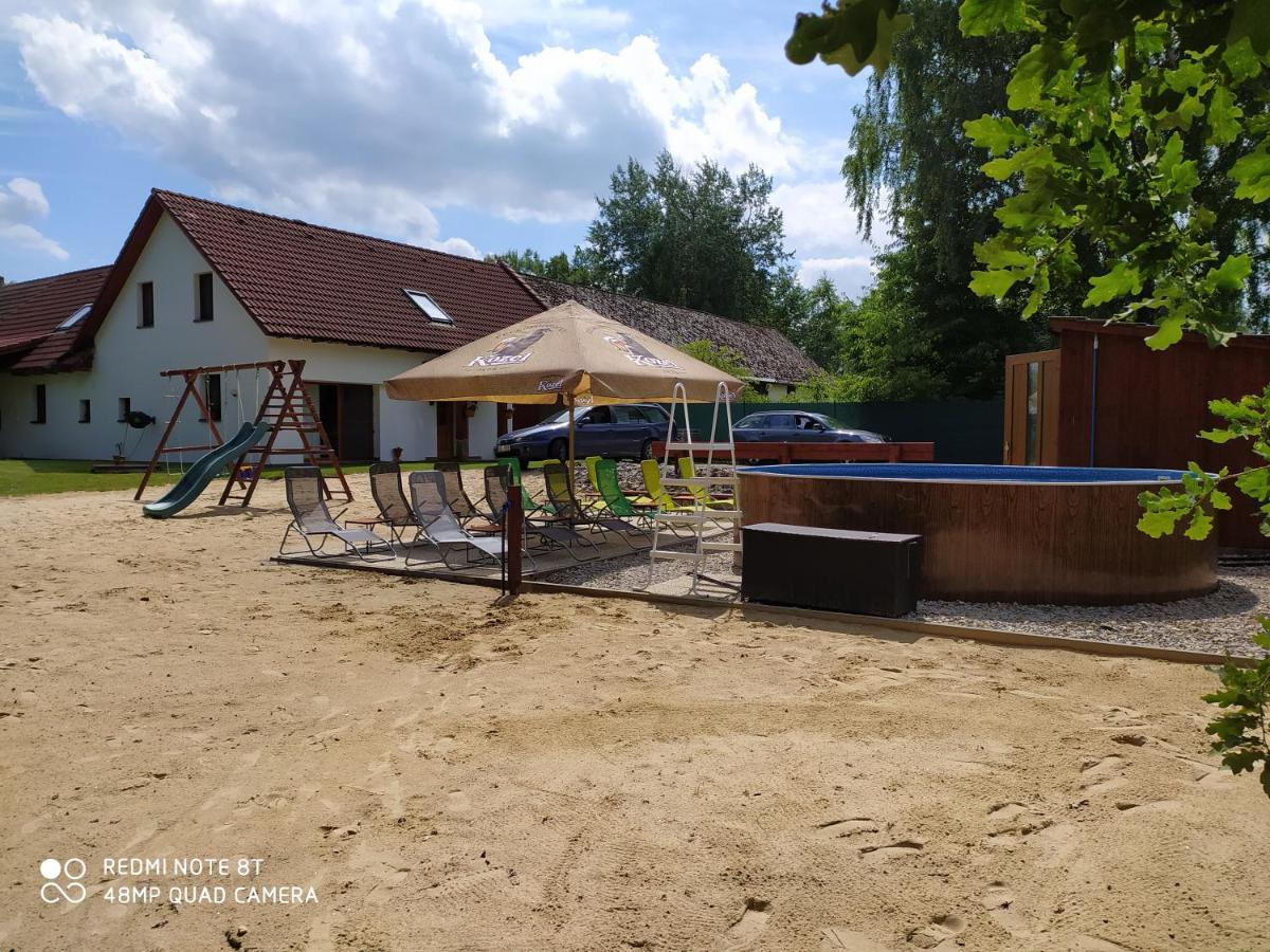 Natálie * Dvory nad Luznici